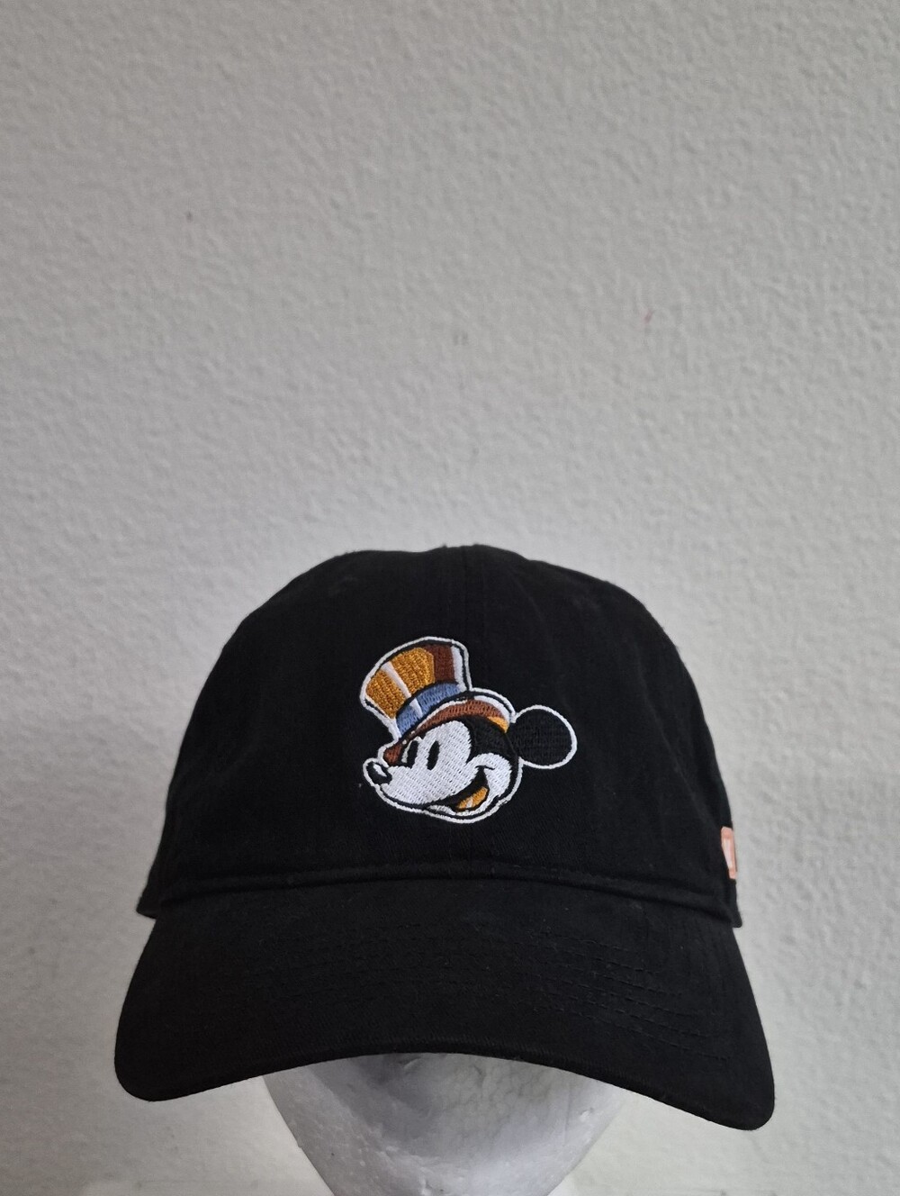 Mickey Mouse Top Hat Embroidered Retro Style Bioworld/Lunchbox Hat